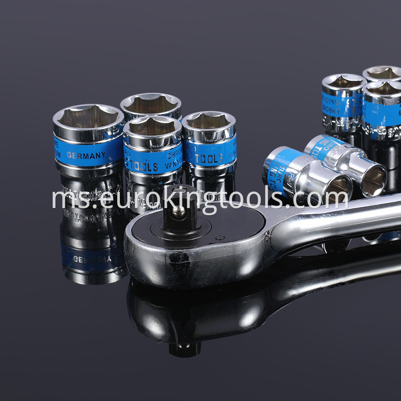 socket wrench set